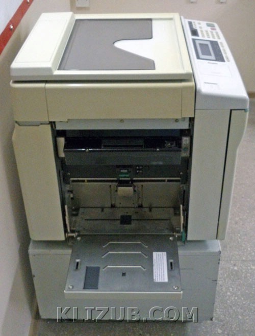     RISO GR3750